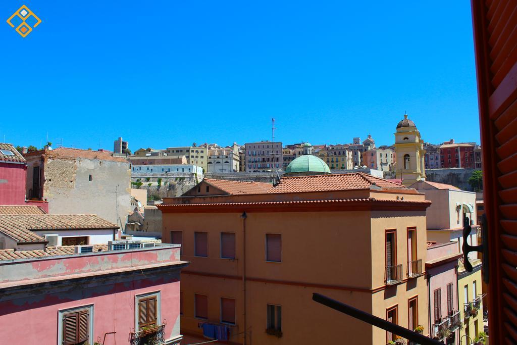 Torre Dello Sperone Lägenhet Cagliari Exteriör bild